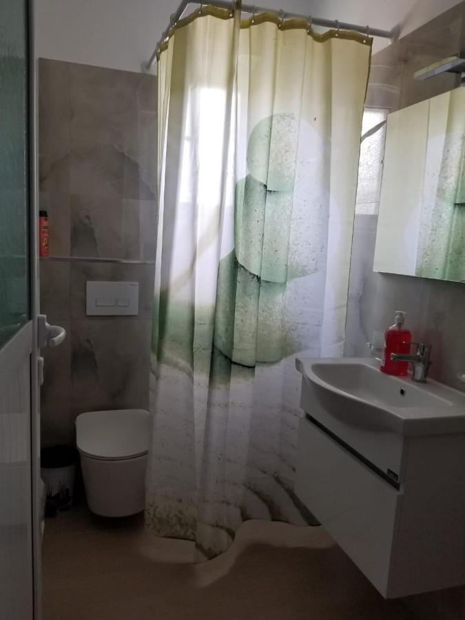 Brothers Lr Saranda Zewnętrze zdjęcie